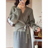 Gwmlk Women Cardigan New Fashion 2023 Autumn Sweater V-Neck Bow Sweater Solid Color Female Coat