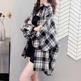 Gwmlk Y2K Harajuku Women Plaid Blouse Vintage Loose Single-Breasted Casual Shirts Woman Korean Streetwear Long Sleeve Shirt